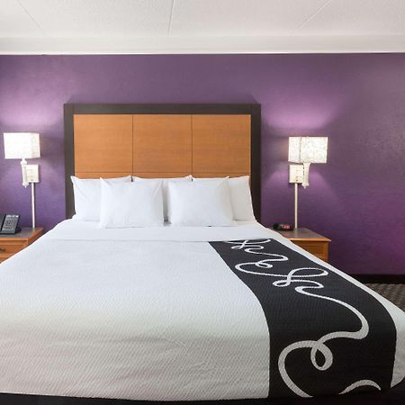 Baymont By Wyndham Greenville Woodruff Rd Экстерьер фото