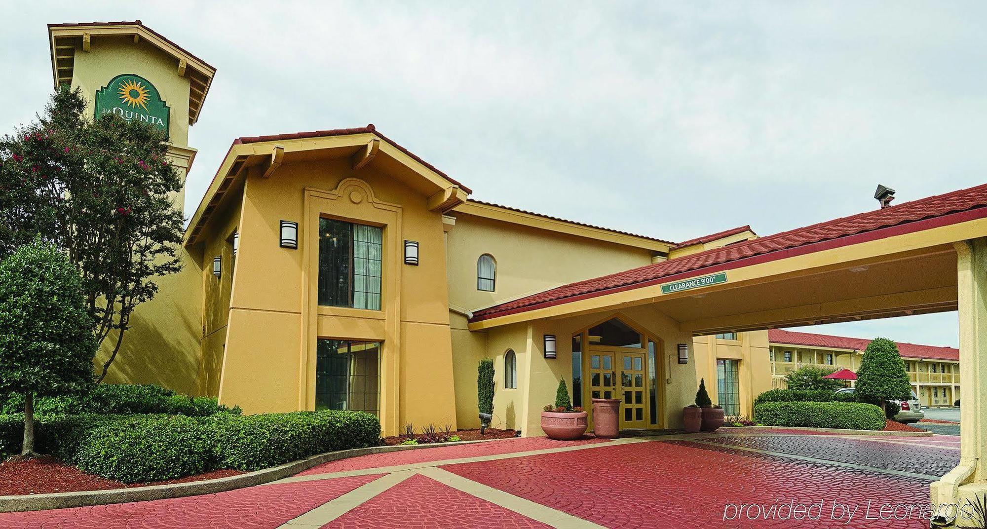 Baymont By Wyndham Greenville Woodruff Rd Экстерьер фото
