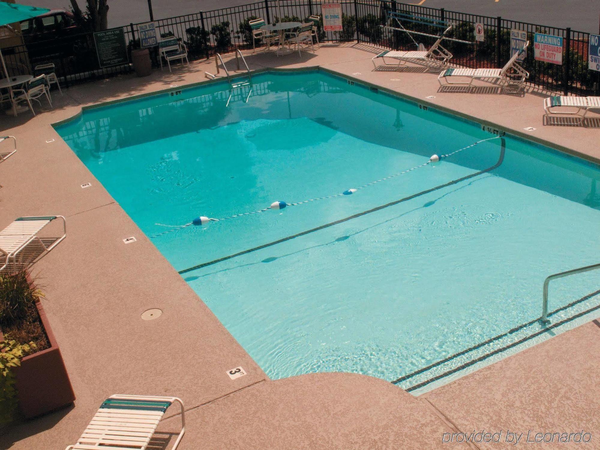 Baymont By Wyndham Greenville Woodruff Rd Удобства фото