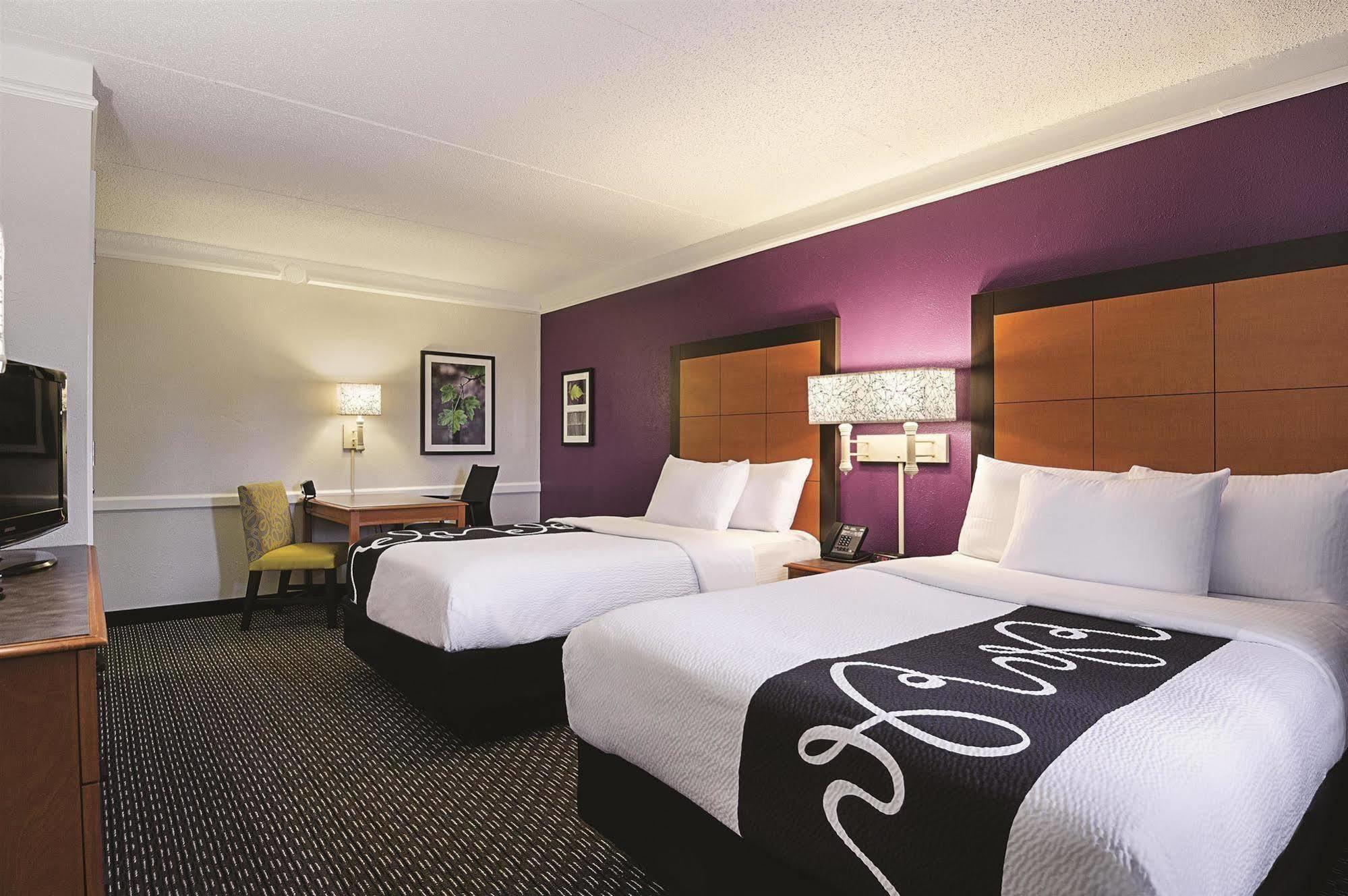 Baymont By Wyndham Greenville Woodruff Rd Экстерьер фото